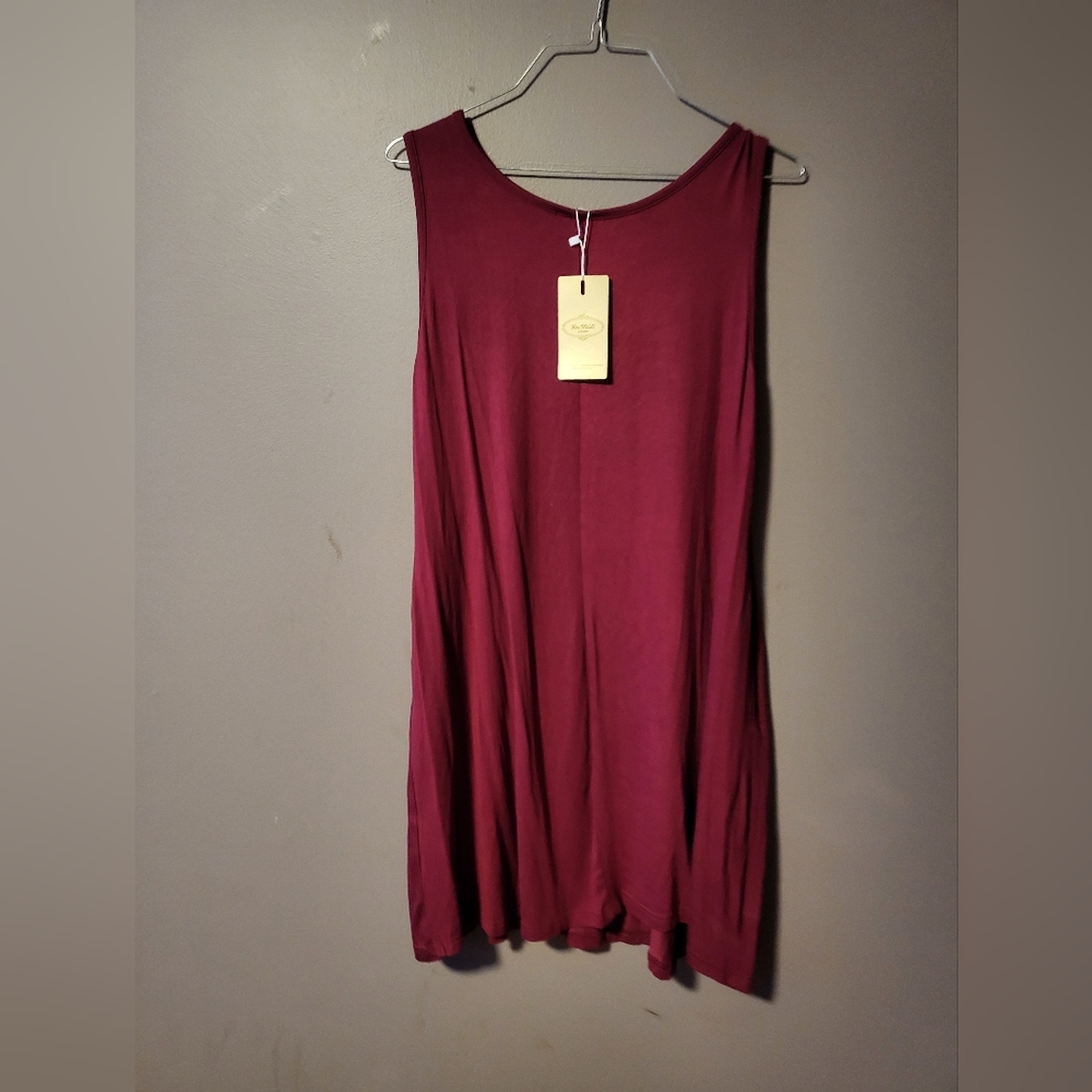 Sleevless dress